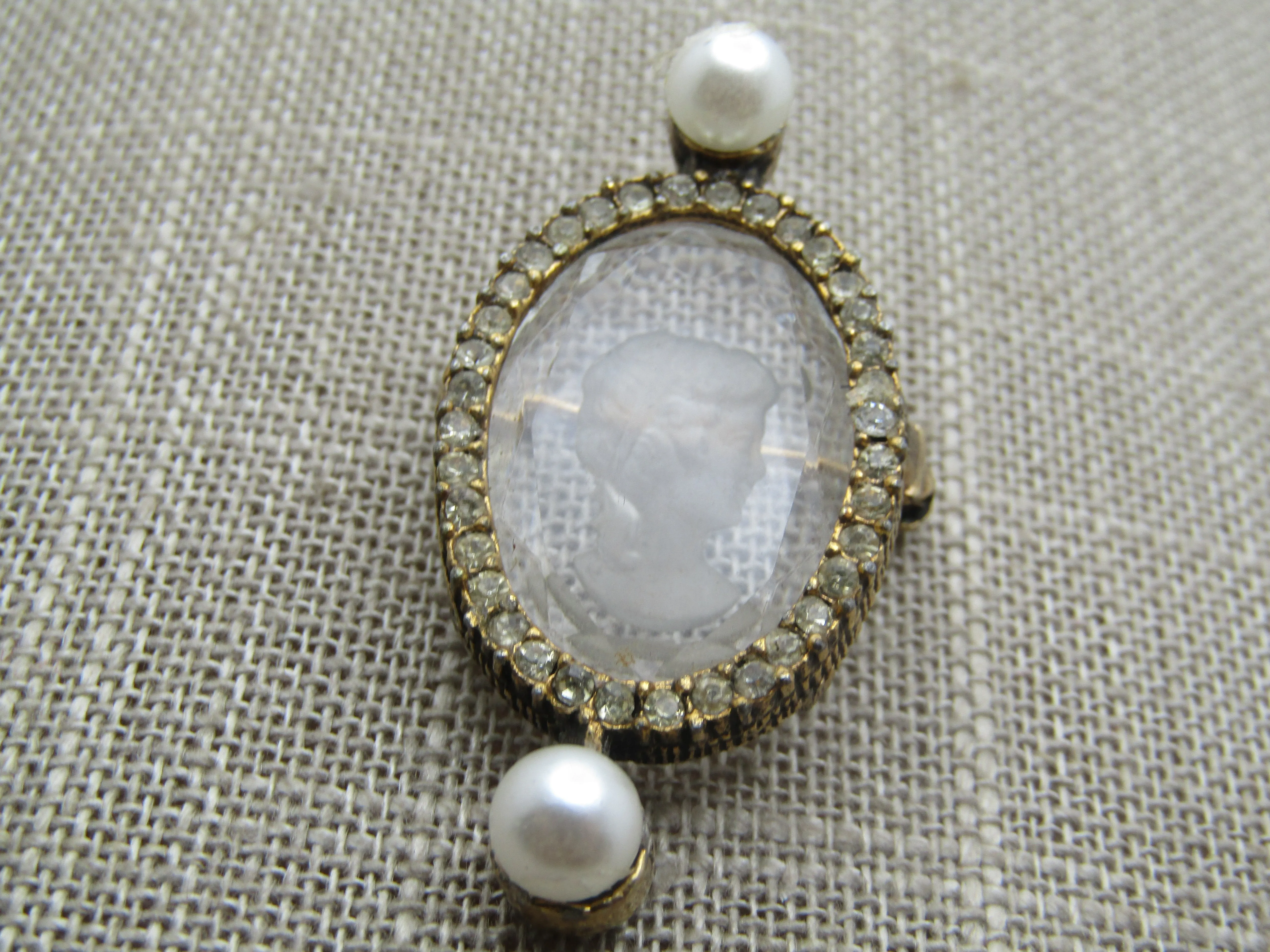 Vintage Reverse Cameo in Glass/Crystal Brooch, , Rhinestones & Faux Pearls, 1960's-1970's